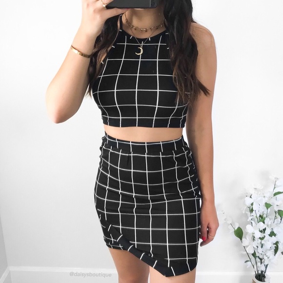 ❤️SALE❤️ black and white grid two piece skirt set - Picture 2 of 4